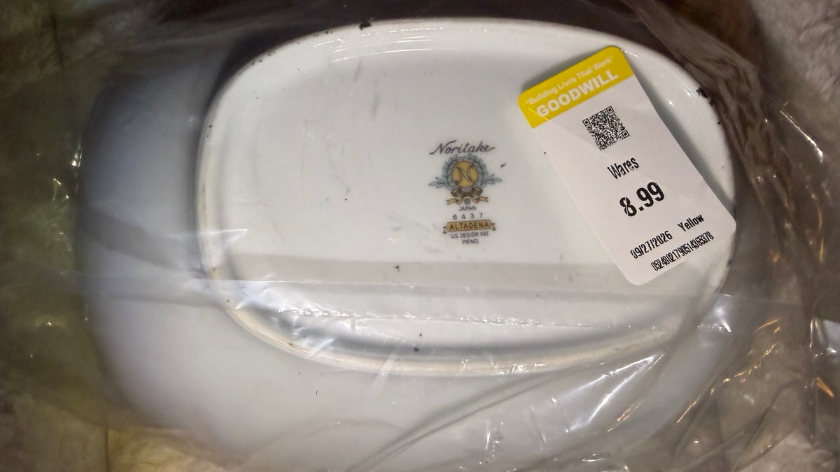 Noritake Altadena 6437 serving dish — underside pattern stamp